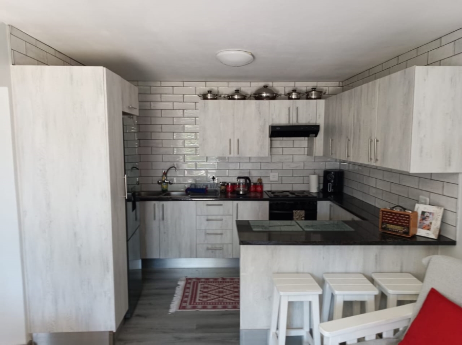 2 Bedroom Property for Sale in Hartenbos Central Western Cape